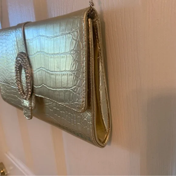 70’s Era Bright Gold Evening Clutch; Crossbody opt. - Picture 8 of 14
